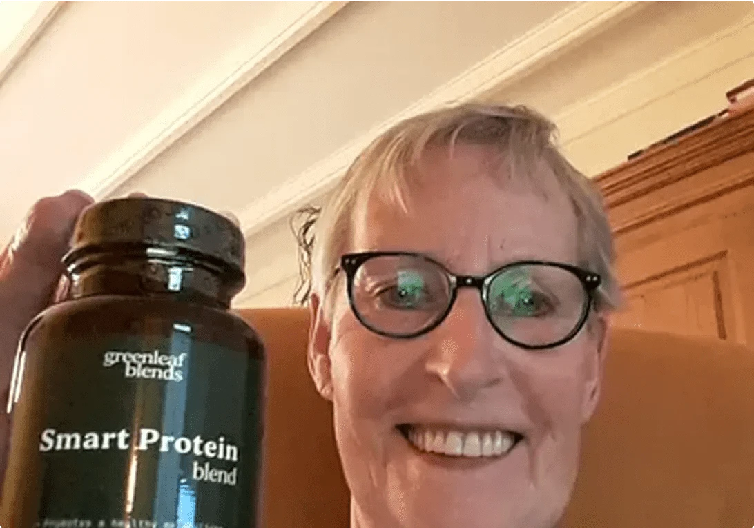 “After a DNA test, it turned out that my body needed more protein than I could take in with food… Every time I fell on the street for no reason. Face battered and scrapes… Since taking 3 a day, my legs carry me again and I stopped falling. I feel confident again when I walk outside.